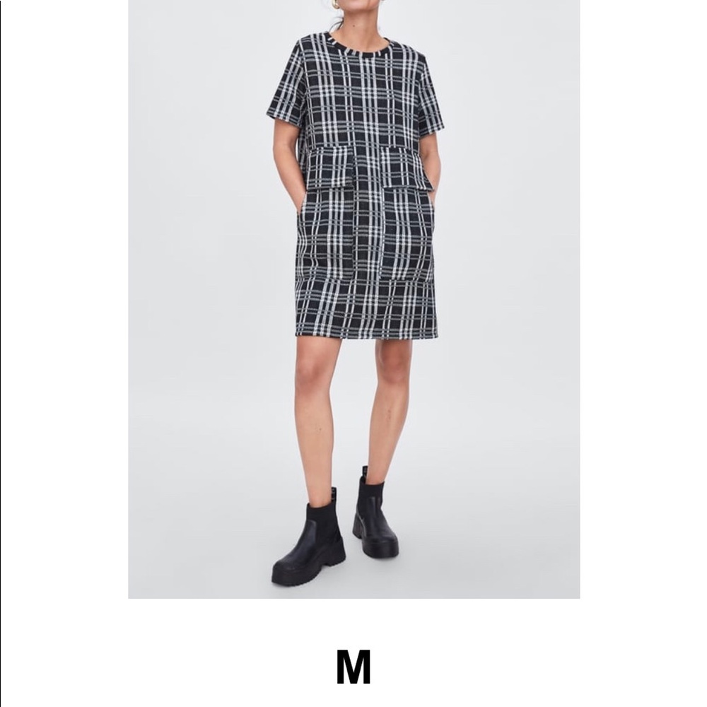 Plaid Jaguar dress with pockets